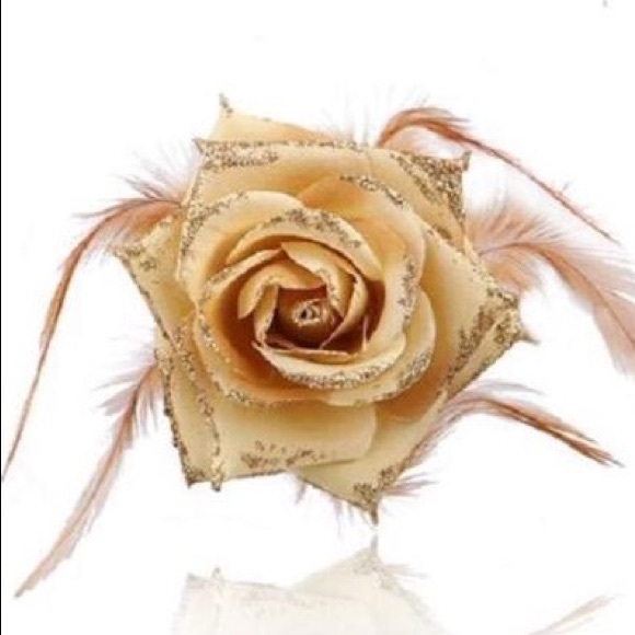 🌸CREAM TAN IVORY HAIR FLOWER ROSE PIN UP CLIP LUV - Picture 4 of 5